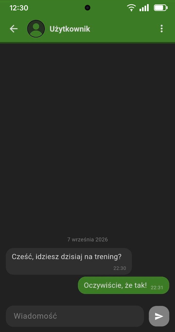 Wiadomości w Makro — rozmowa dwóch użytkowników z datą i godzinami wysłania wiadomości